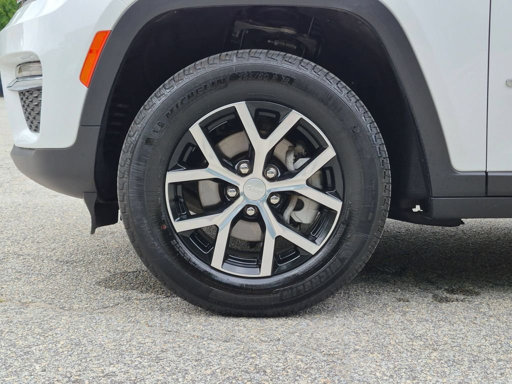 Certified Used 2024 White Jeep Limited image 31