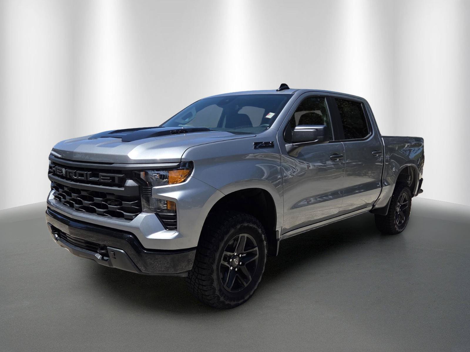 New 2026 Sterling Gray Metallic Chevrolet Custom Trail Boss image 2