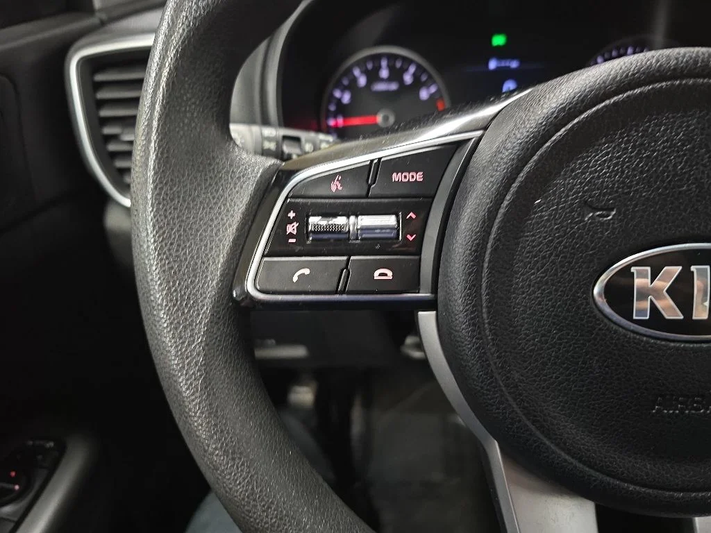 Used 2020 Pacific Blue Kia LX image 19