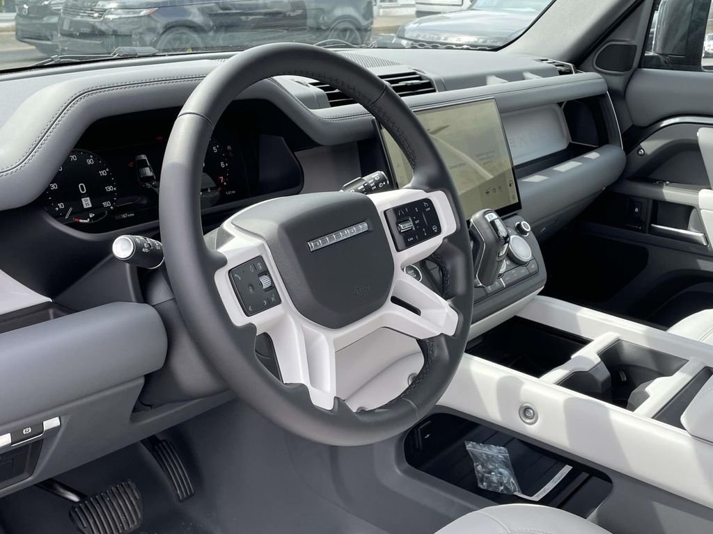 2026 Land Rover Defender S - Photo 13
