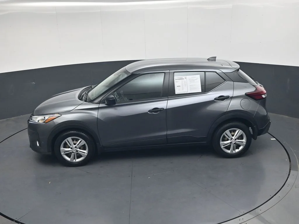 Used 2024 Gray Nissan S image 28