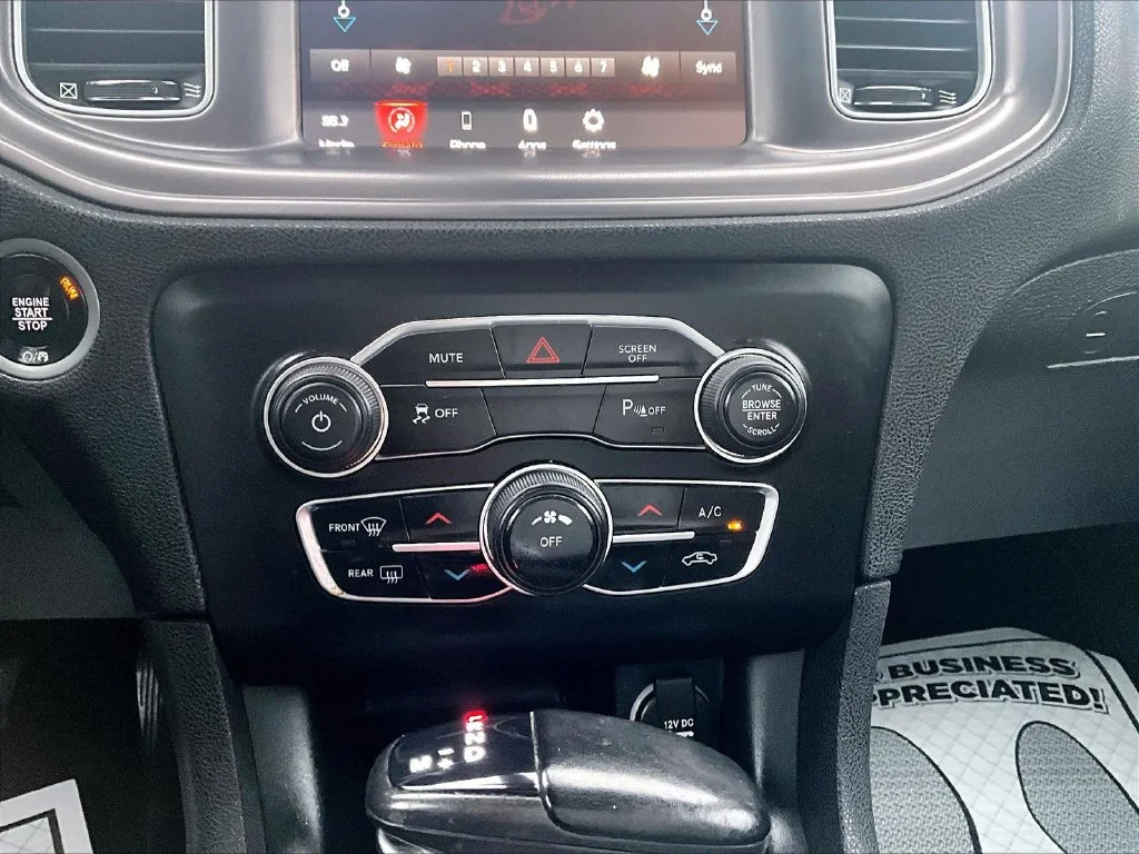 Used 2023 Gray Dodge SXT image 31