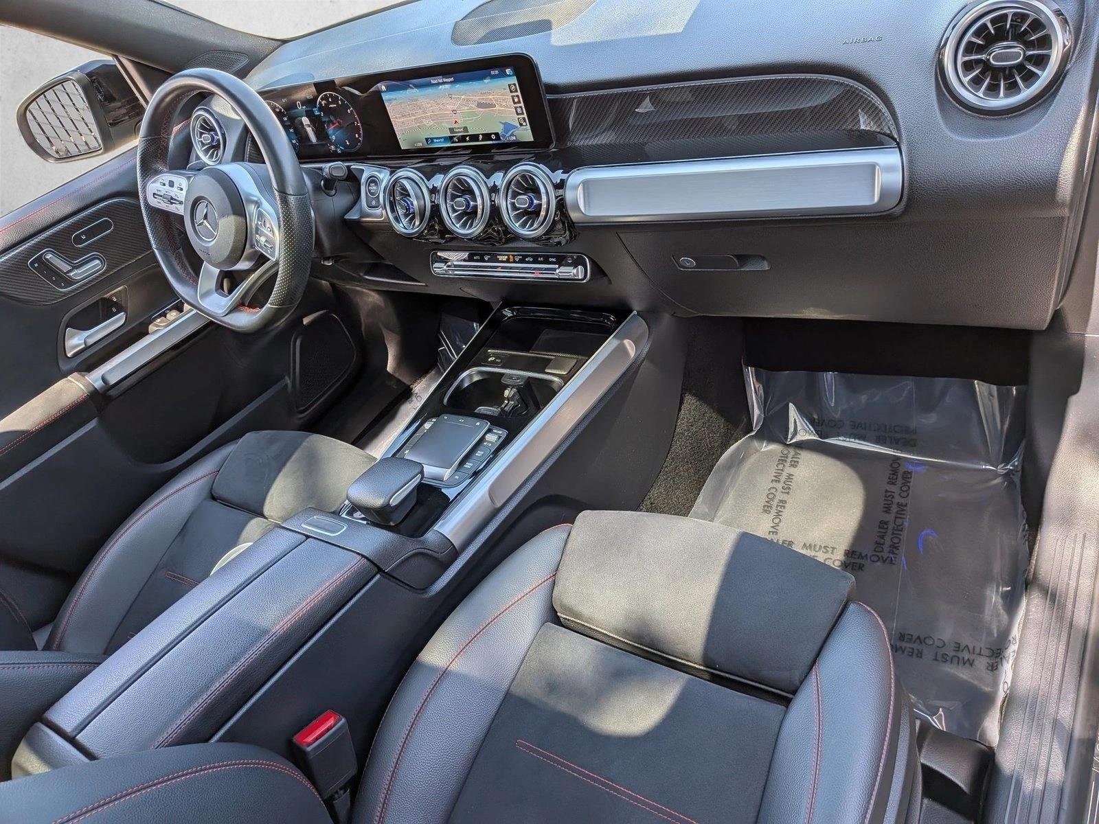 Used 2022 Mountain Grey Metallic Mercedes-Benz GLB 250 image 22
