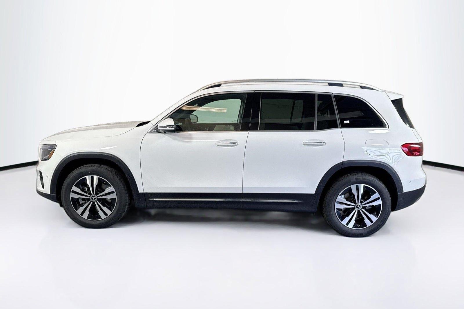 New 2026 Polar White Mercedes-Benz GLB 250 image 8