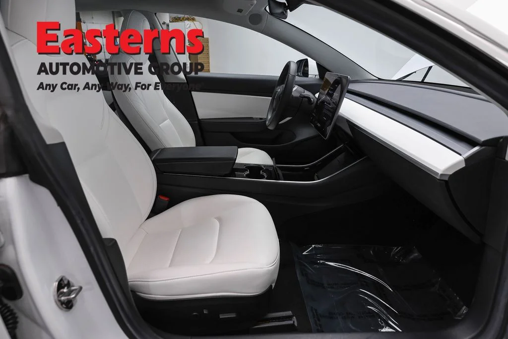 Used 2019 White Tesla Long Range image 18