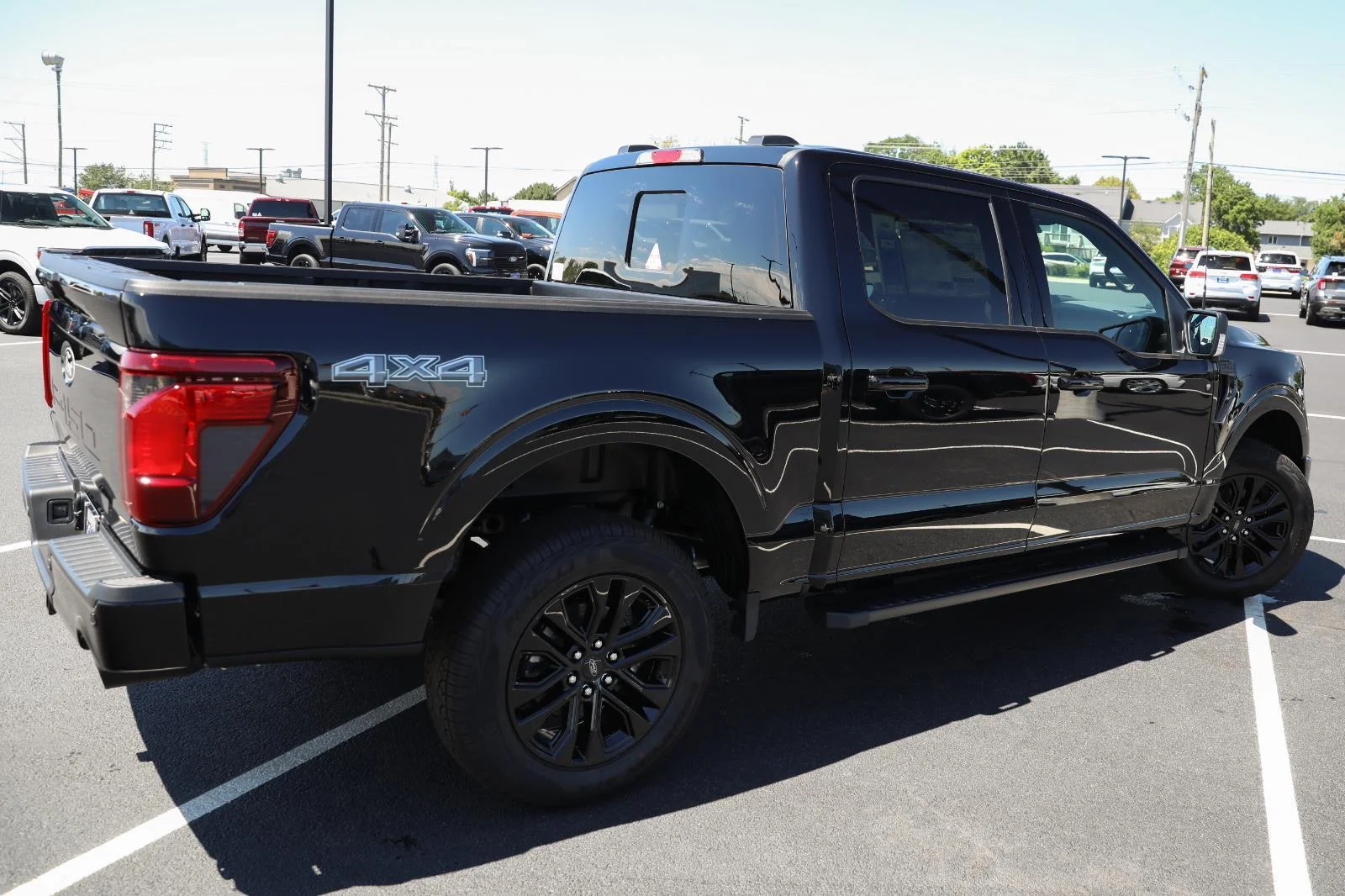 New 2026 Agate Black Metallic Ford XLT image 8