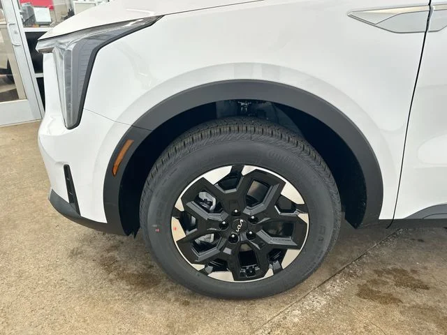 New 2026 Glacial White Pearl Kia S image 21