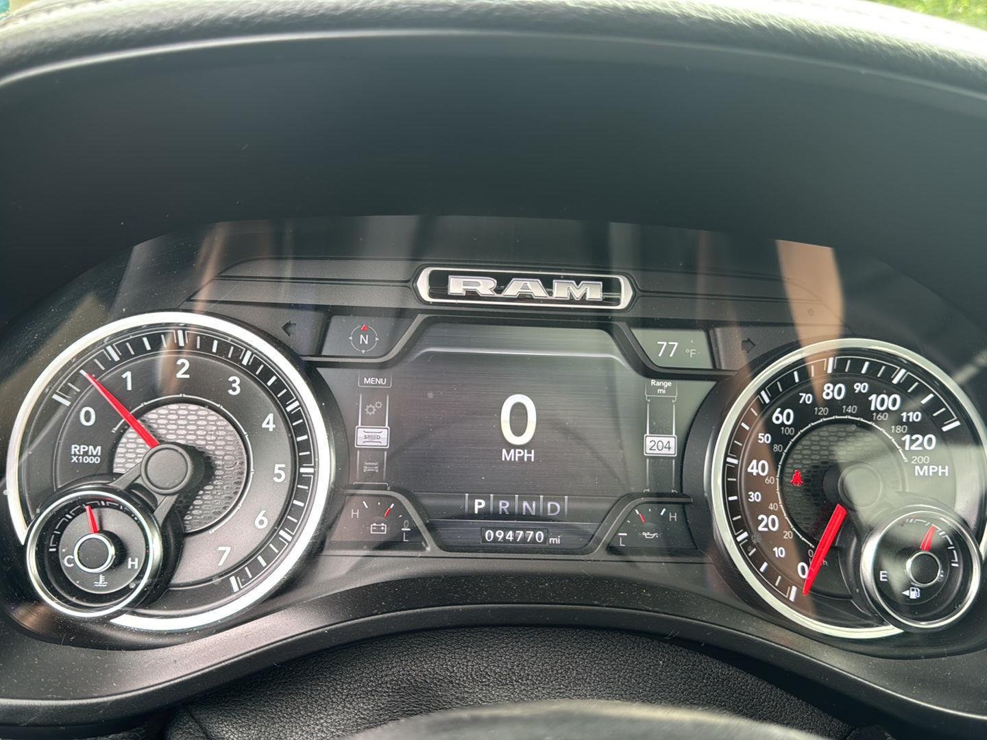Used 2019 Diamond Black Crystal Pearlcoat Ram Laramie image 10