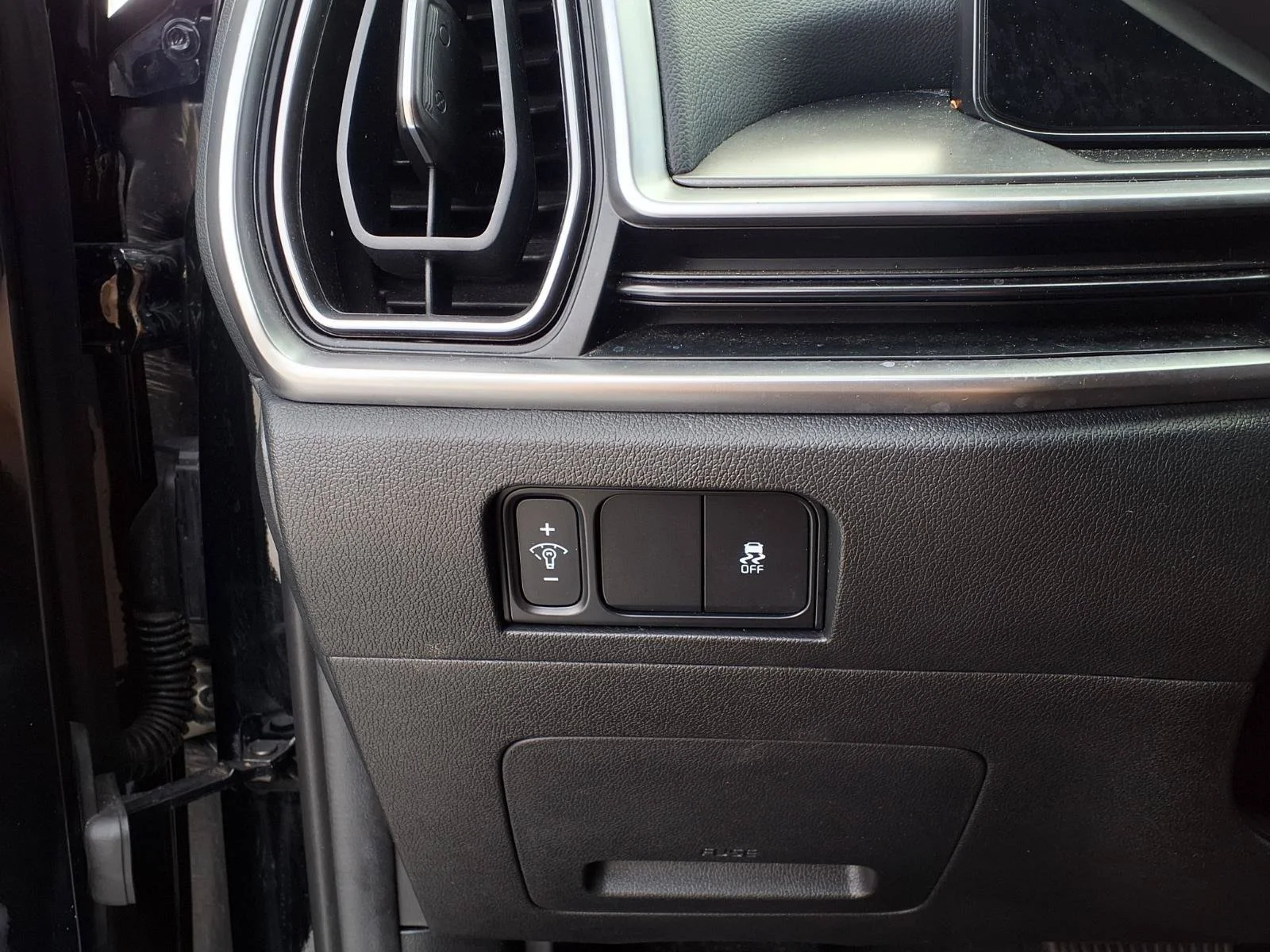 Used 2024 Ebony Black Kia S image 18