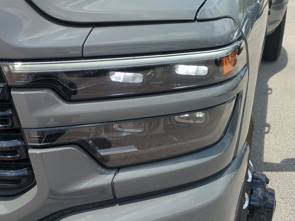 New 2026 Ceramic Gray Clear-Coat Exterior Paint RAM Laramie image 9