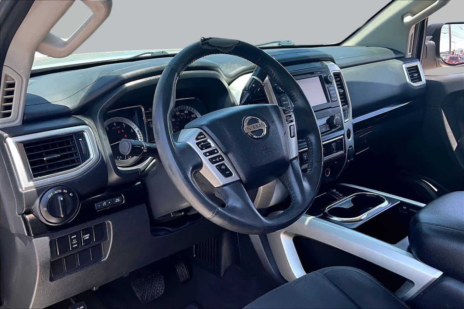 Used 2018 Brilliant Silver Nissan SV image 17