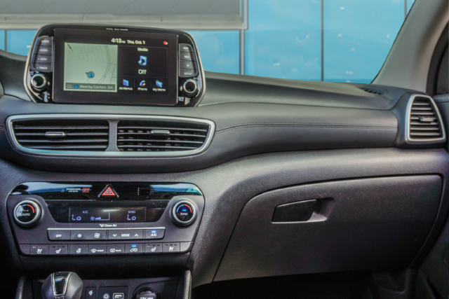 Used 2020 Silver Hyundai Ultimate image 39