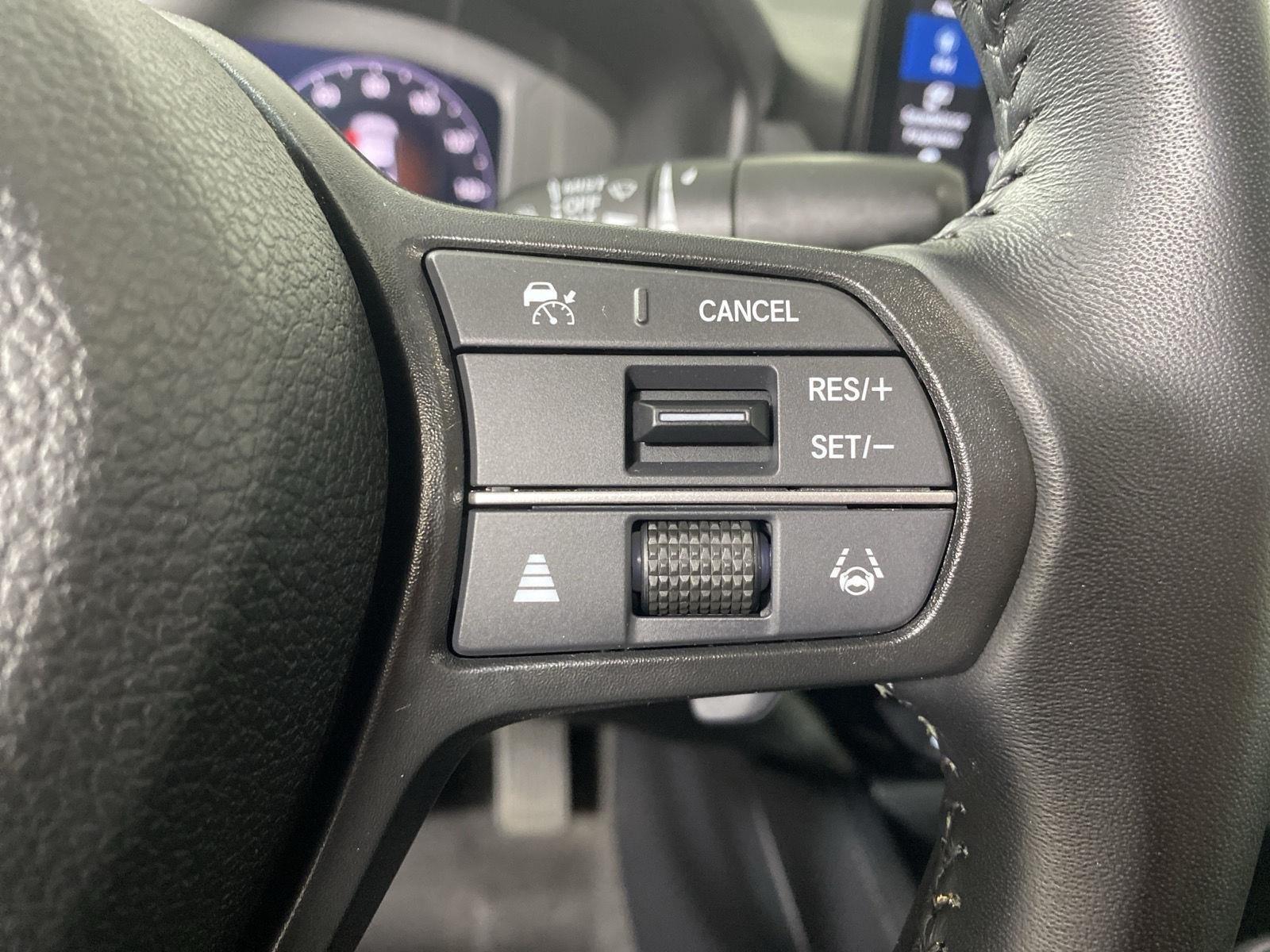 Used 2024 Urban Gray Pearl Honda EX-L image 16