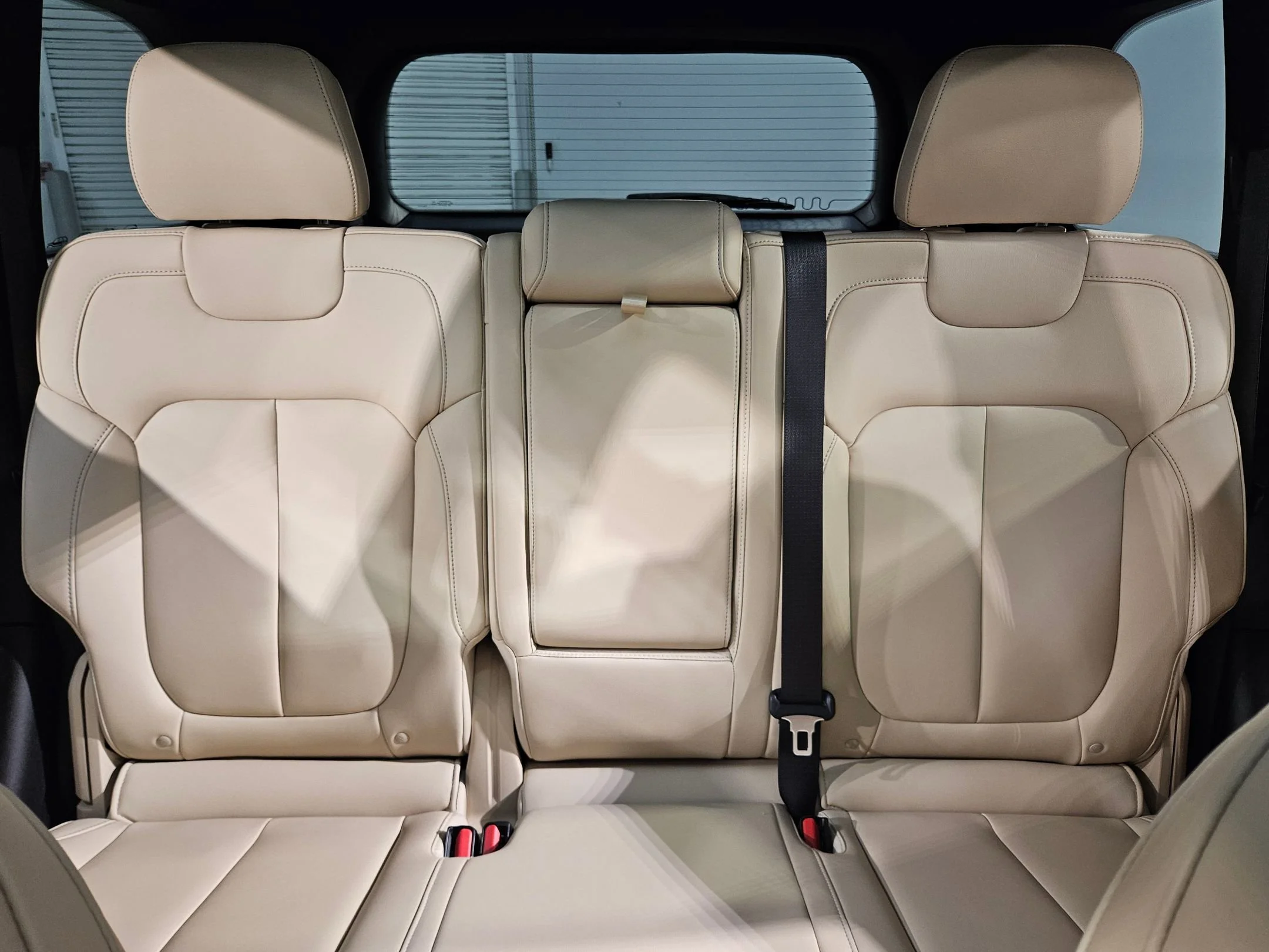 Used 2025 Bright White Clearcoat Jeep Limited image 13