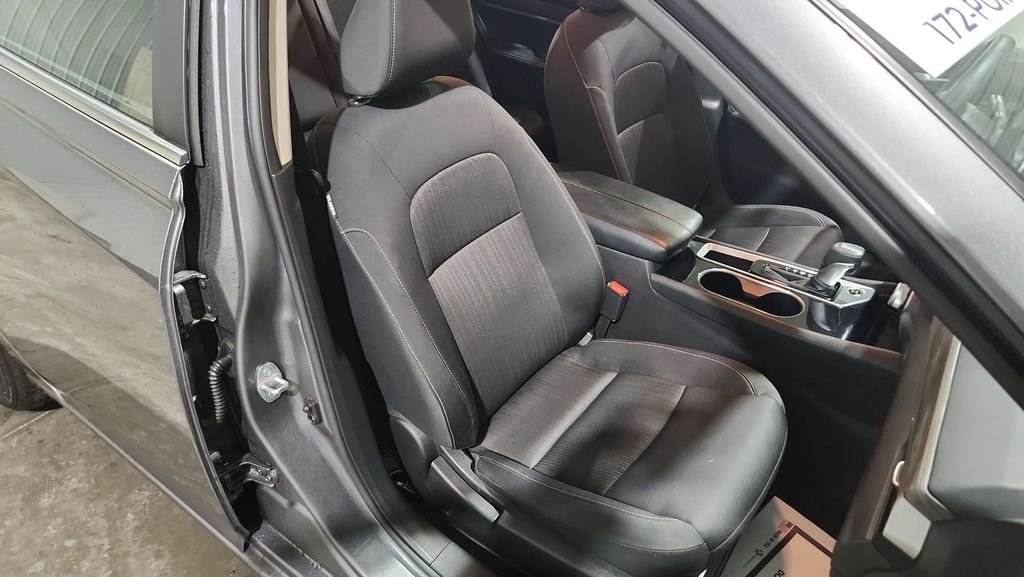 Used 2024 Gray Nissan 2.5 SV image 27