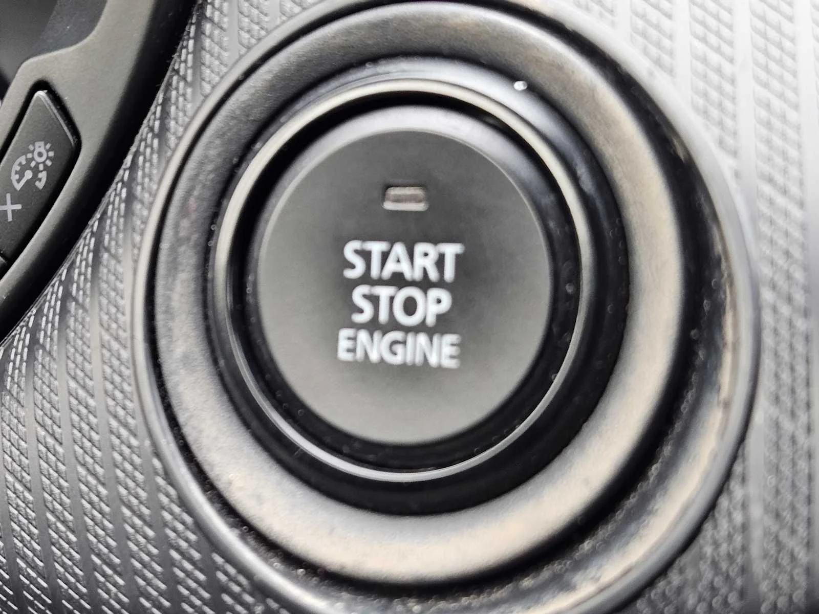 Used 2024 Rhodium White Premium Mazda 3.3 Turbo Select image 16