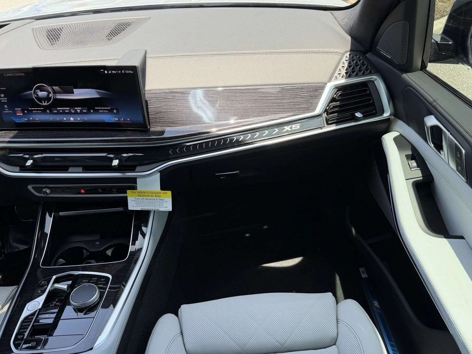 New 2026 Brooklyn Grey Metallic BMW xDrive40i image 18