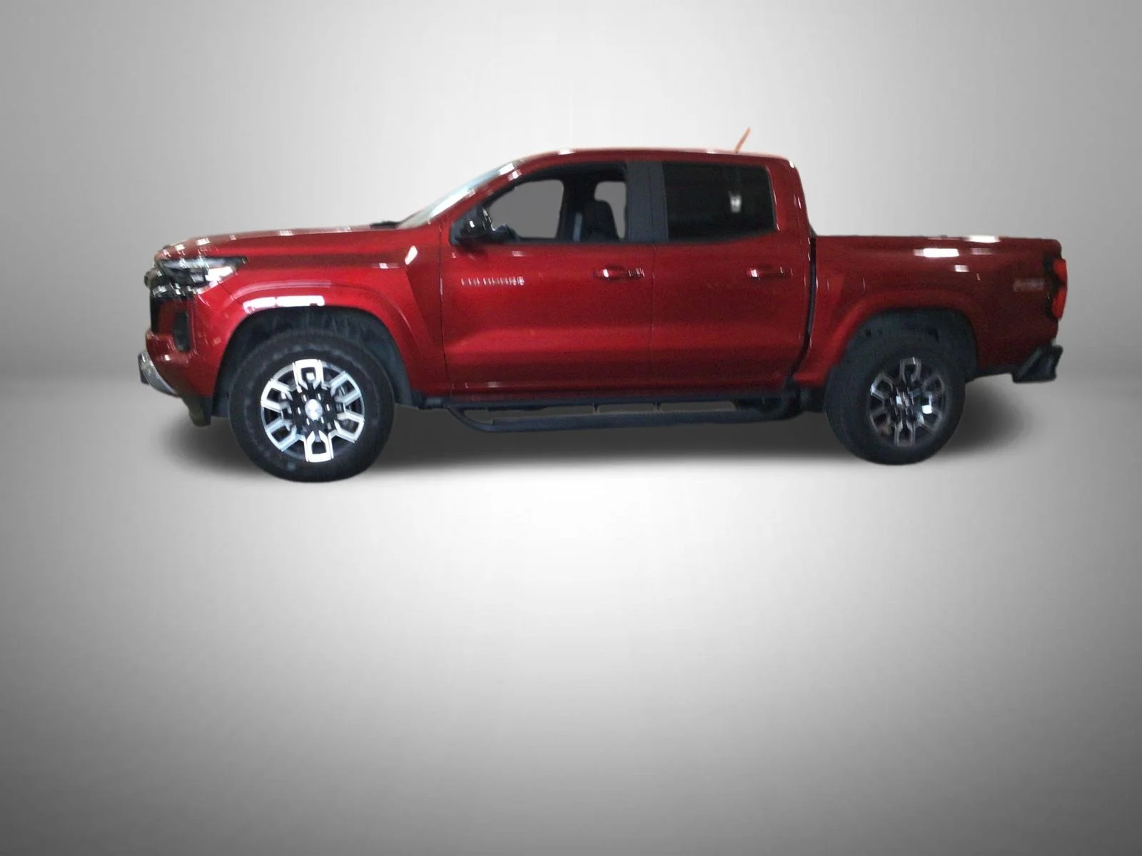 Used 2024 Red Chevrolet Z71 image 4