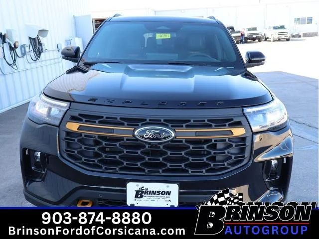 New 2026 Agate Black Metallic Ford Tremor® image 22