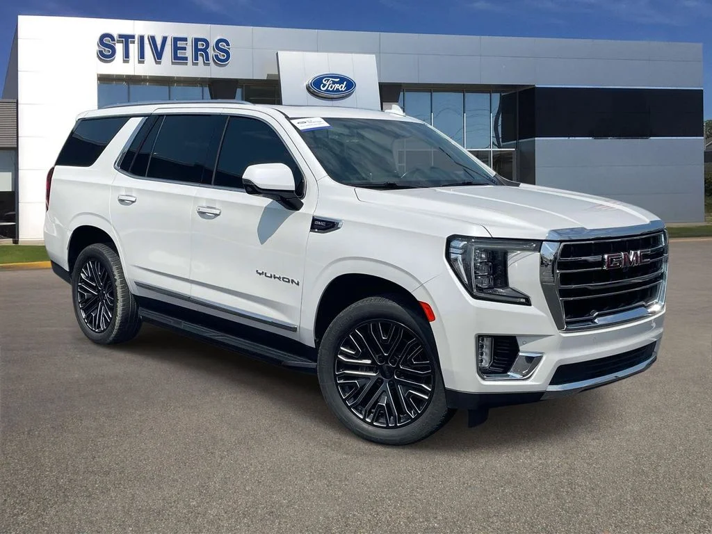Certified Used 2022 White Frost Tri-Coat GMC SLT image 1
