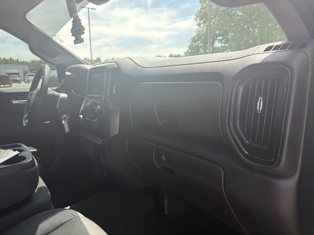 Used 2020 Gray Chevrolet Custom image 28