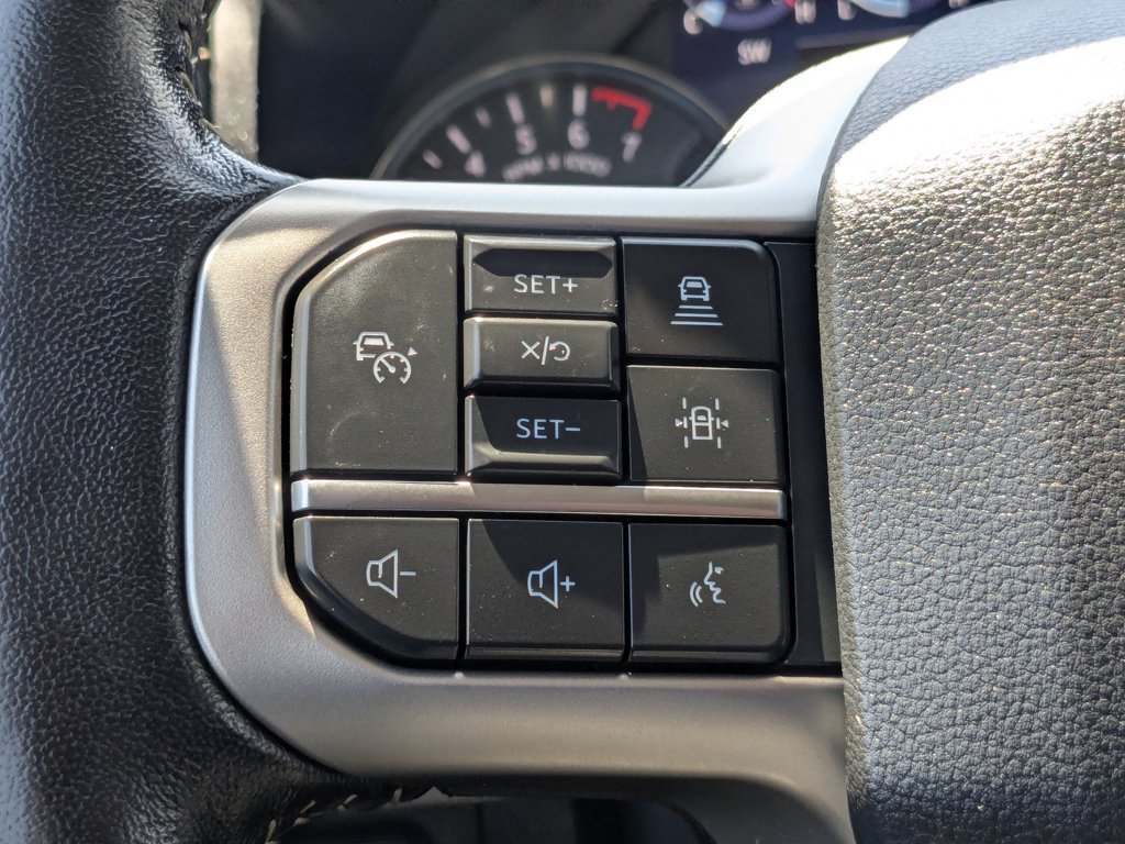 Used 2023 Gray Ford XLT image 21