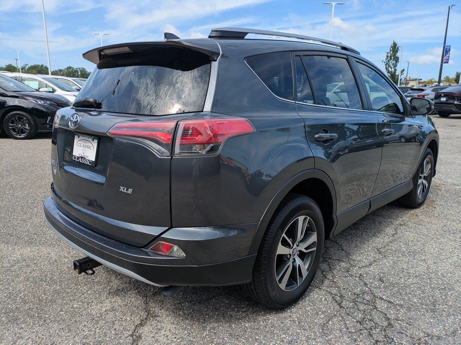 Used 2018 Magnetic Gray Metallic Toyota XLE image 4
