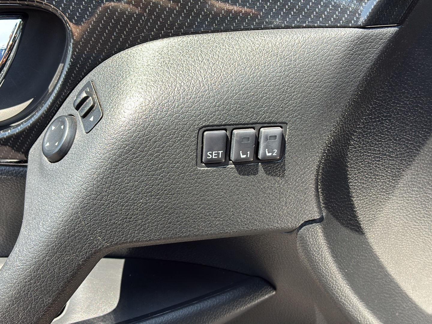 Used 2020 Magnetic Black Pearl Nissan SL image 15