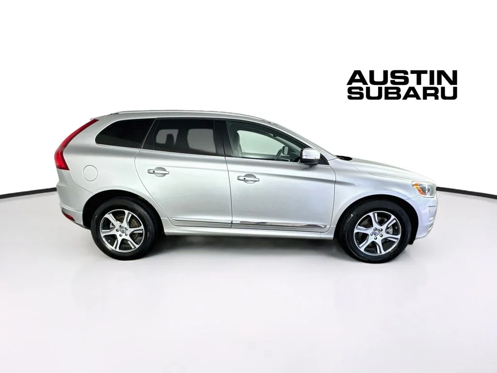Used 2014 Silver Volvo  image 8