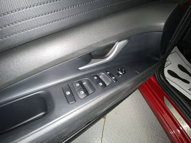 Used 2023 Red Hyundai SEL image 13