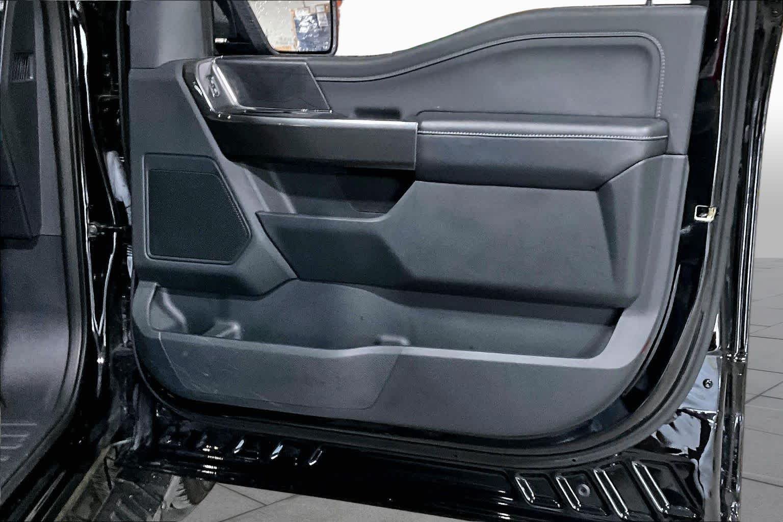 Used 2021 Agate Black Ford XLT image 22
