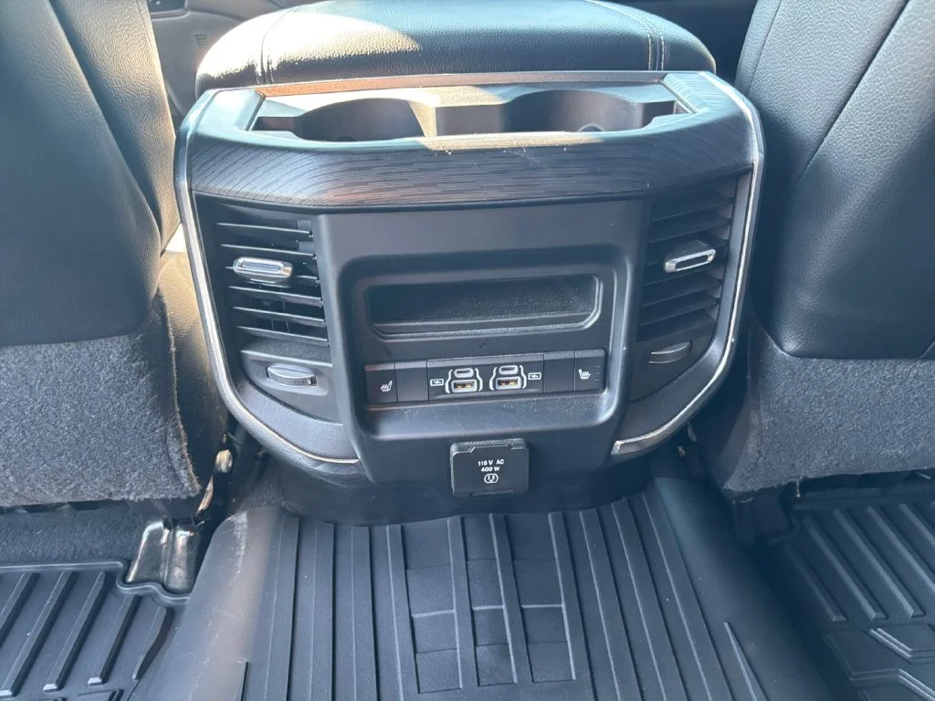 Used 2024 Silver Ram Laramie image 24