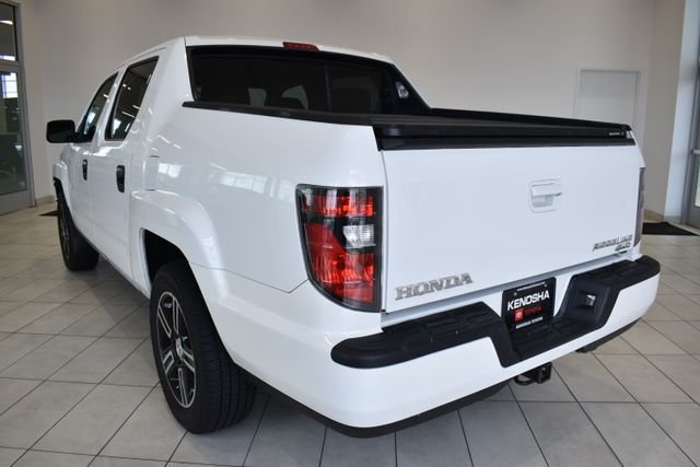 Used 2013 White Honda Sport image 6