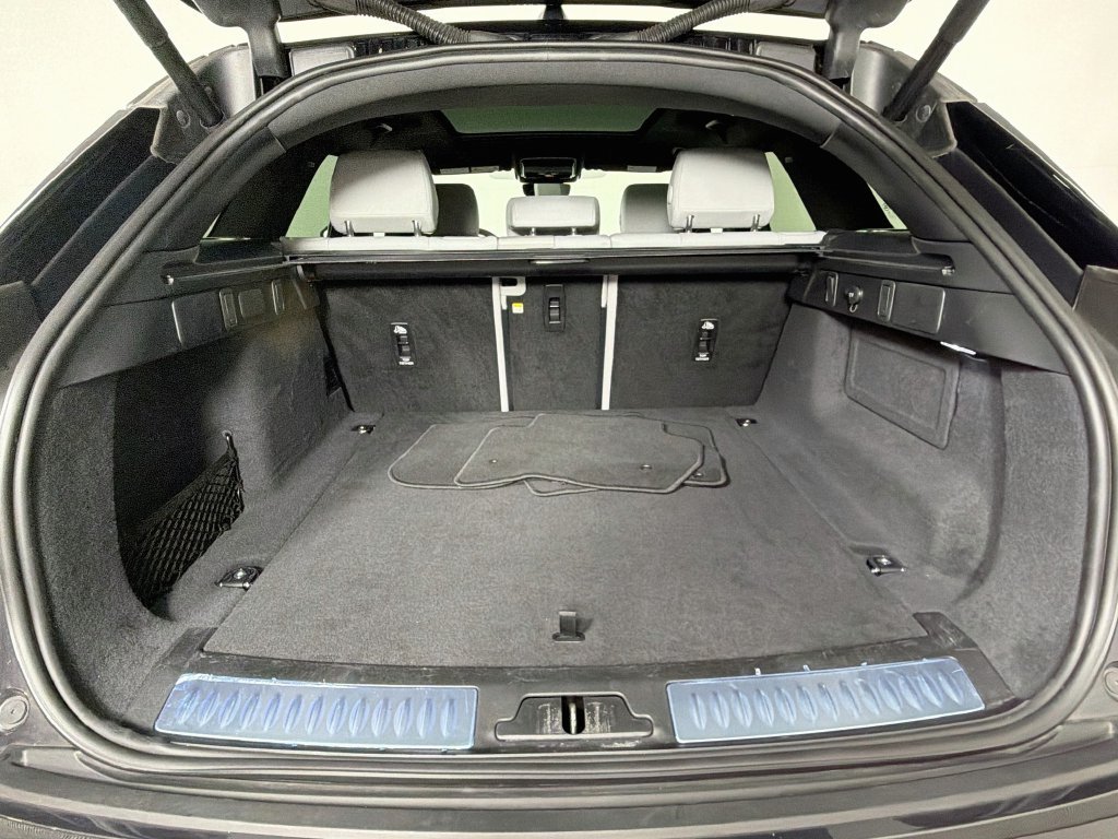 Used 2026 Gray Land Rover S image 28