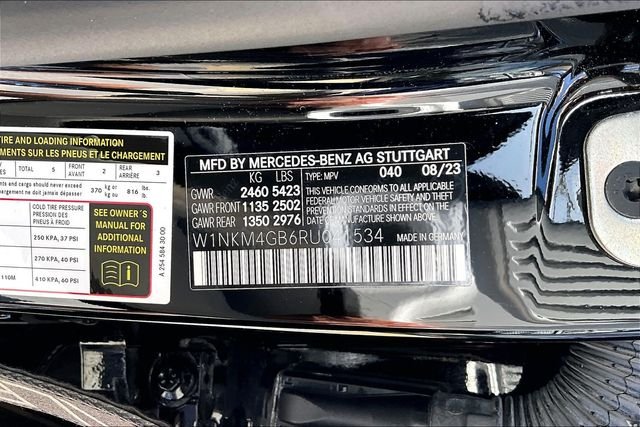 Used 2024 Black Mercedes-Benz GLC 300 image 16