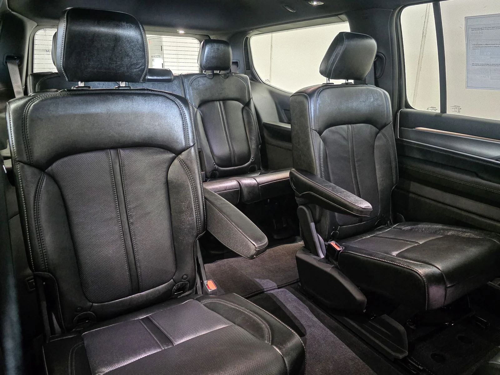 New 2026 Bright White Clear-Coat Exterior Paint Jeep Limited Altitude image 23