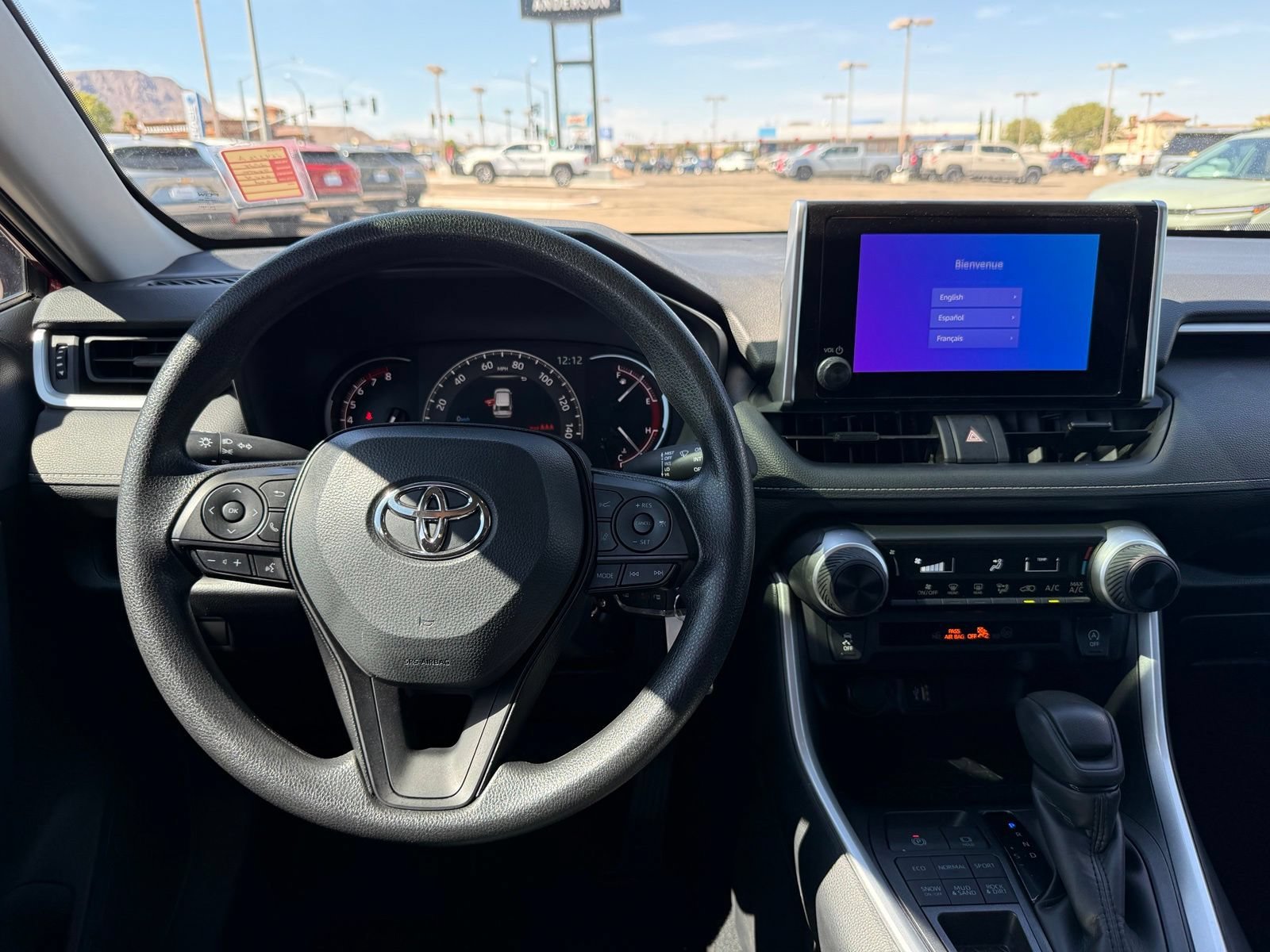 2025 Toyota RAV4 LE - Photo 16