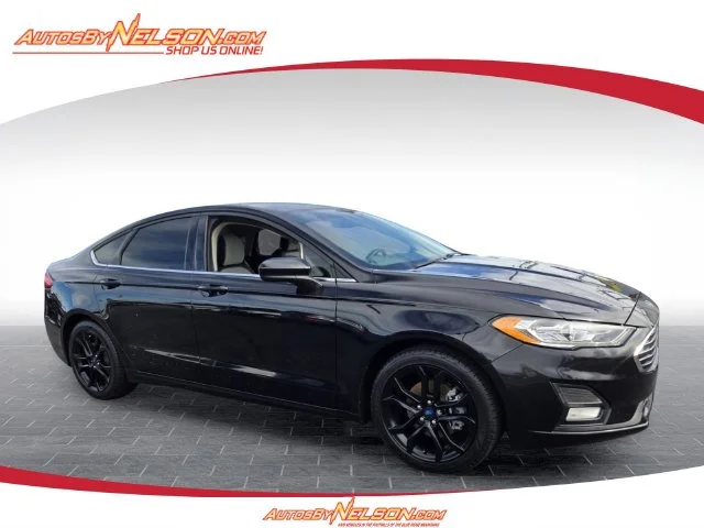 Used 2020 Black Ford SE image 1
