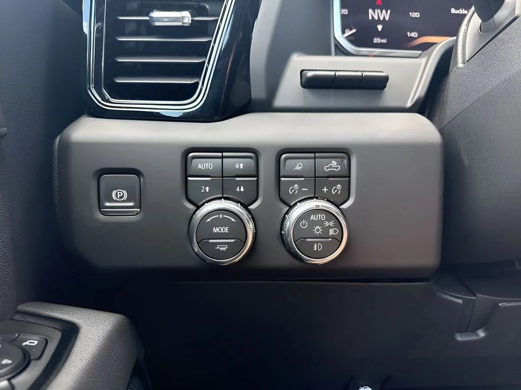 Used 2026 Onyx Black GMC AT4 image 26