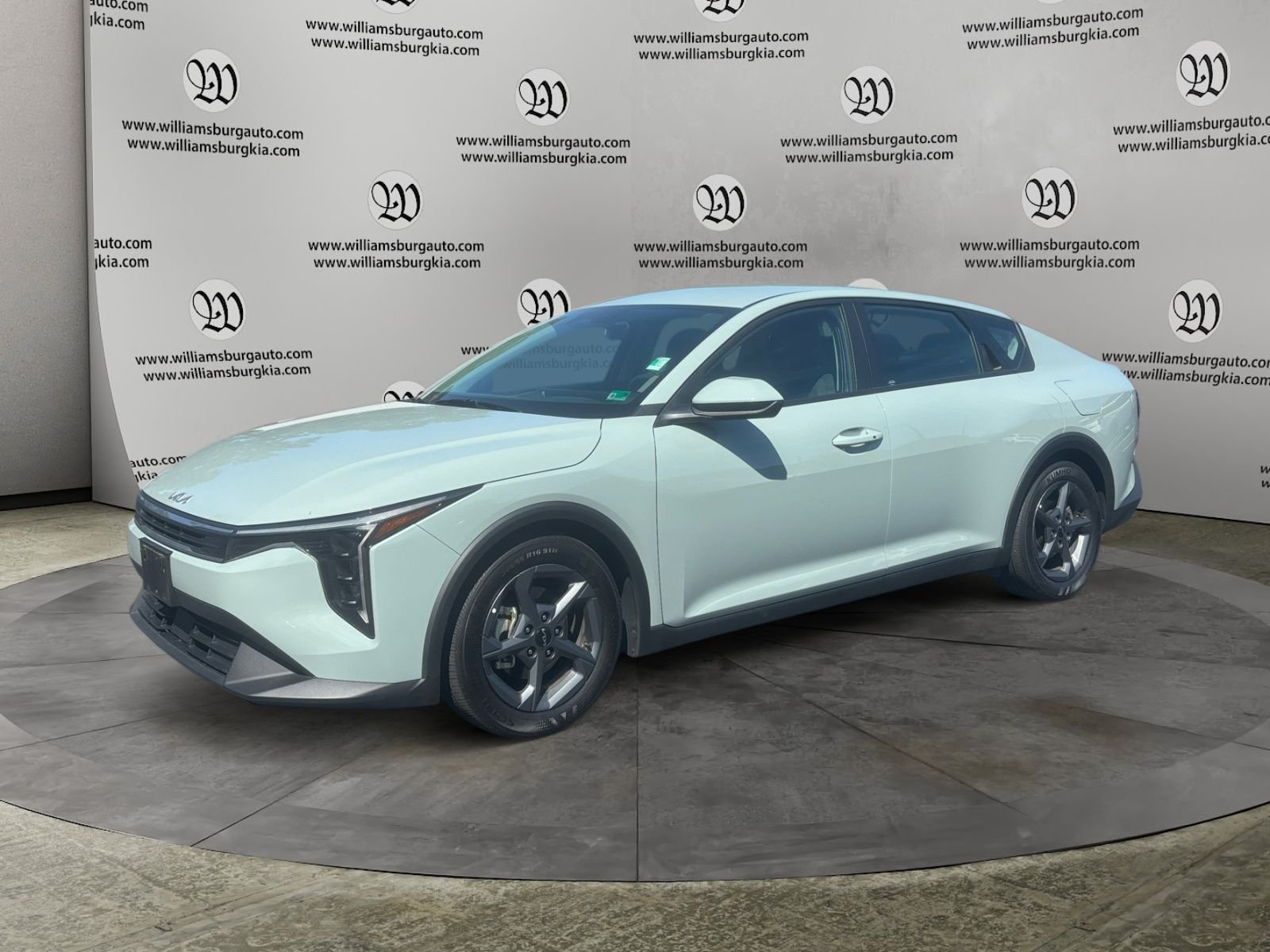 2025 Kia K4 LXS AT's photo
