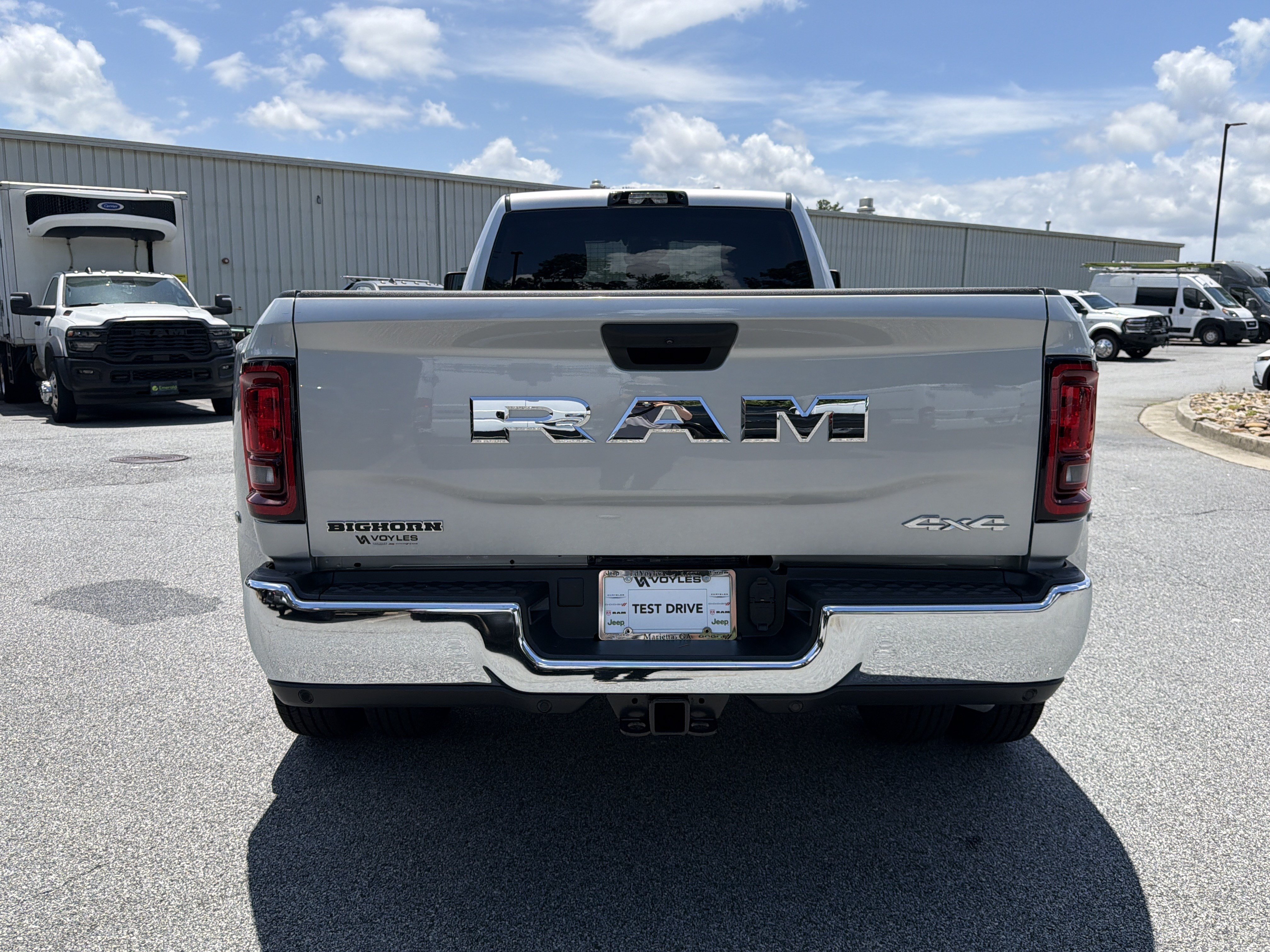 New 2026 Silver-Zynith Exterior Paint RAM Big Horn image 7