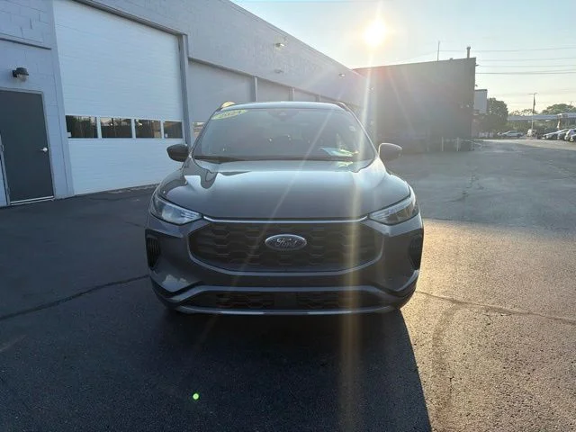 Used 2024 Gray Ford ST-Line image 25