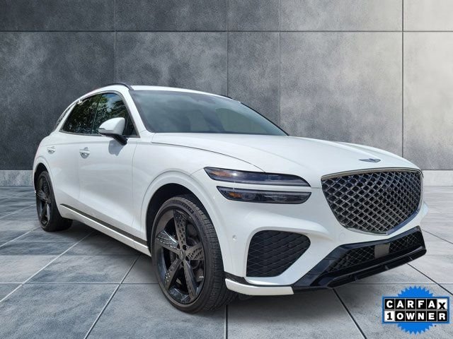 2023 GENESIS GV70 Standard
