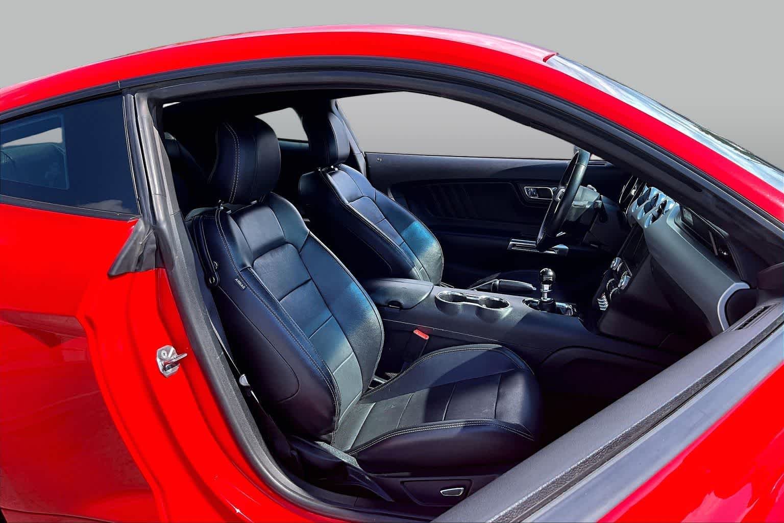 Used 2017 Race Red Ford GT Premium image 9
