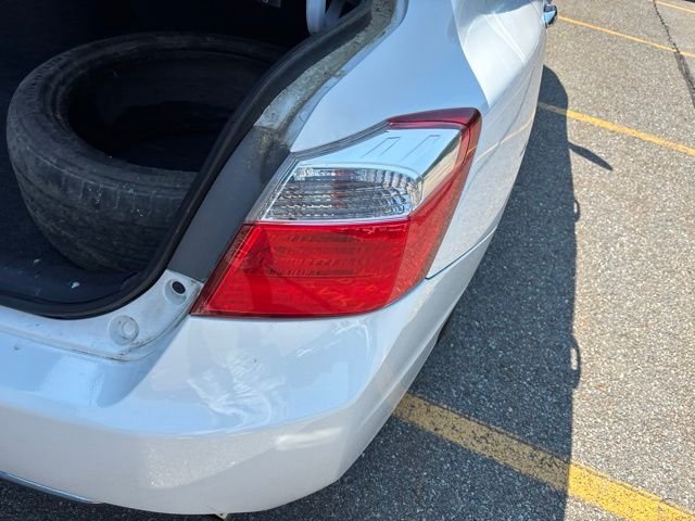 Used 2014 White Honda Sport image 8