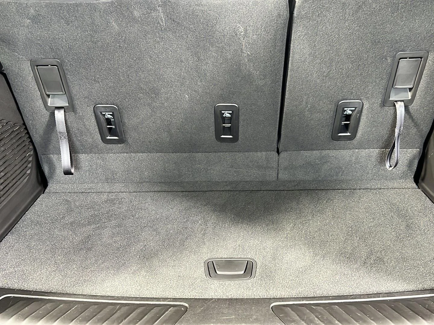 Used 2023 Onyx Black GMC SLE image 12