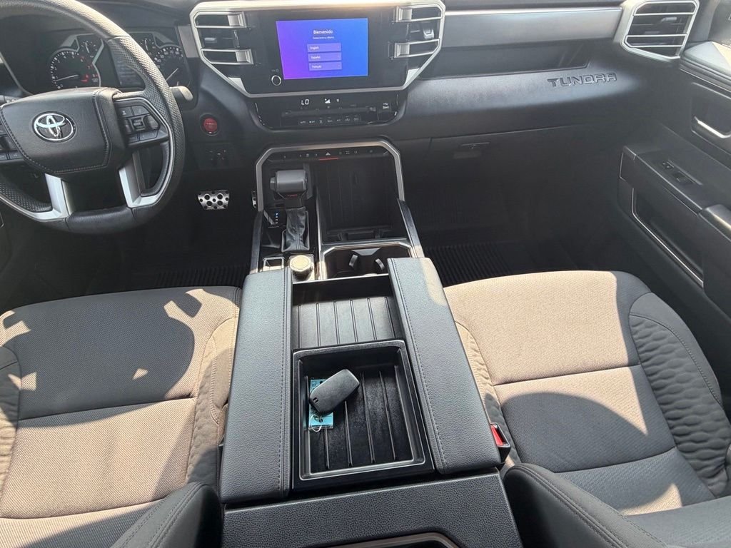 Used 2025 White Toyota SR5 image 11