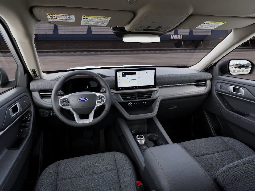 New 2027 Star White Metallic Tri-Coat Ford Active image 9