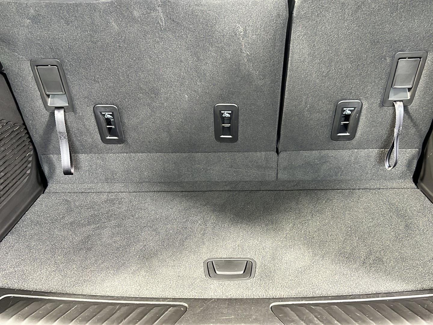 Used 2023 Onyx Black GMC SLE image 12