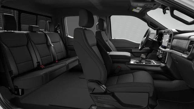 New 2026 Oxford White Ford XLT image 6
